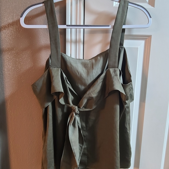 Banana Republic  Olive Green Bow Tie  Back Top - Picture 9 of 15